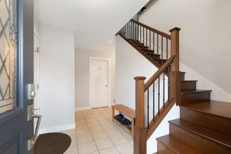 13251 82B AVENUE - photo 3 of 30