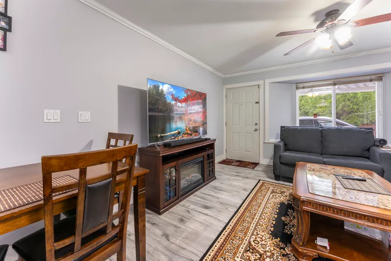 17381 64 AVENUE - photo 4 of 18