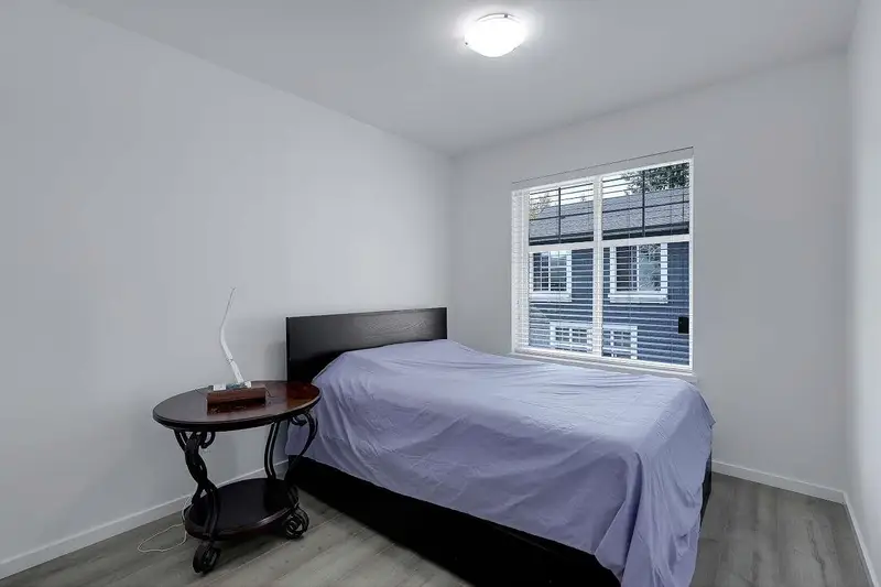 8 10433 158 STREET - photo 2 of 25