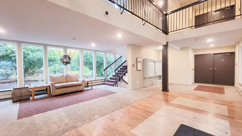 214 33400 BOURQUIN PLACE - photo 3 of 23