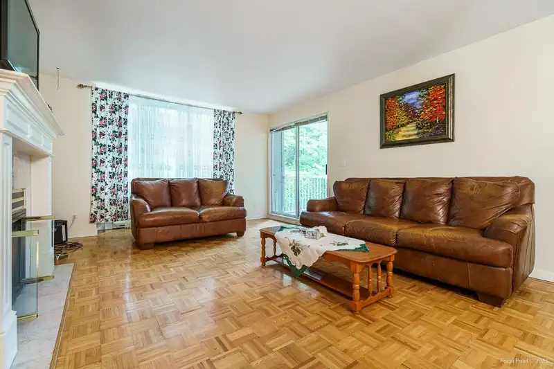206 9767 140 STREET - photo 3 of 39