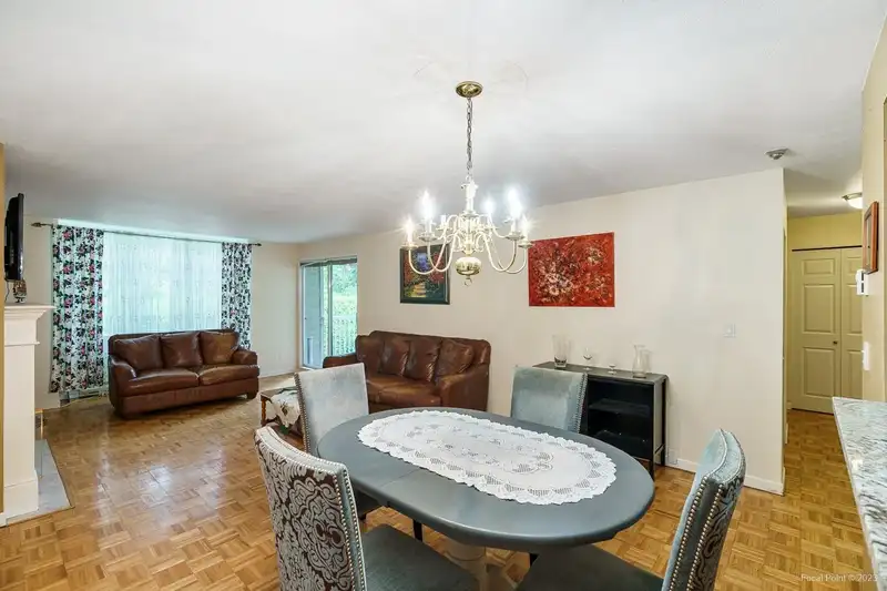 206 9767 140 STREET - photo 4 of 39