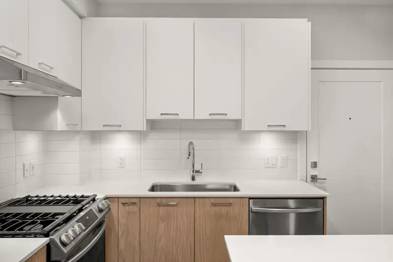 414 3317 148 STREET - photo 1 of 12