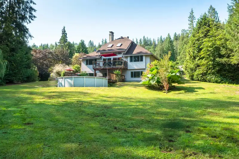 26493 CUNNINGHAM AVENUE - photo 1 of 40