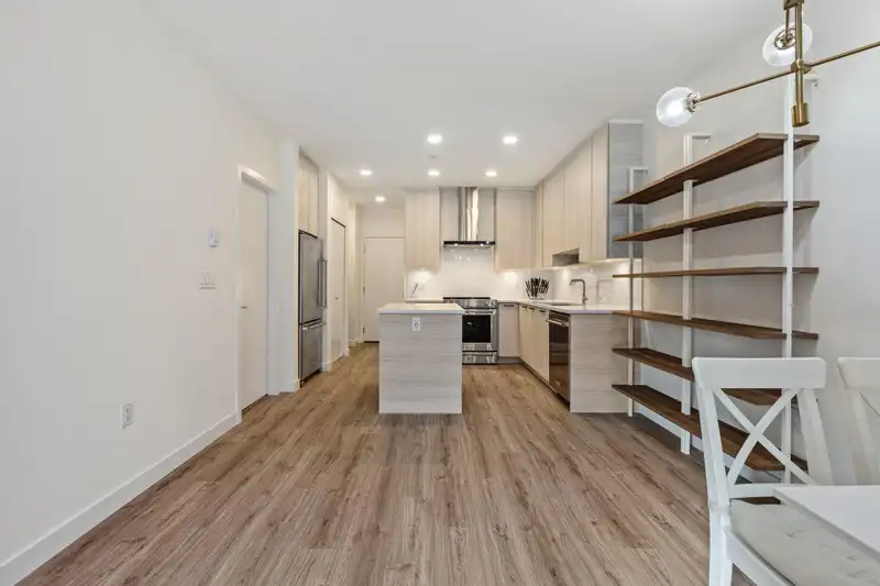112 7133 14TH AVENUE - photo 3 of 26