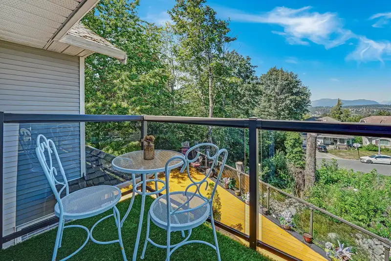 13721 114 AVENUE - photo 4 of 37
