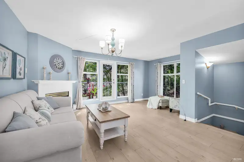 401 14188 103A AVENUE - photo 2 of 30