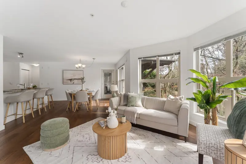 206 1468 ST. ANDREWS AVENUE - photo 3 of 25