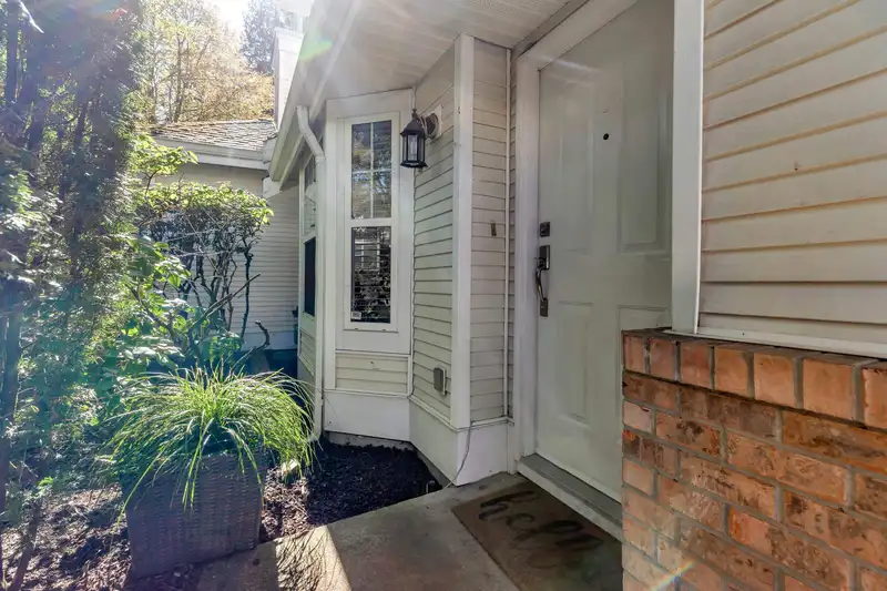 36 8675 WALNUT GROVE DRIVE - photo 3 of 40