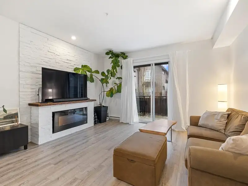 98 2380 RANGER LANE - photo 2 of 21