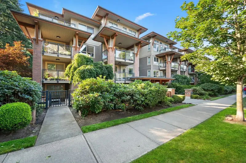 205 7131 STRIDE AVENUE - photo 3 of 22