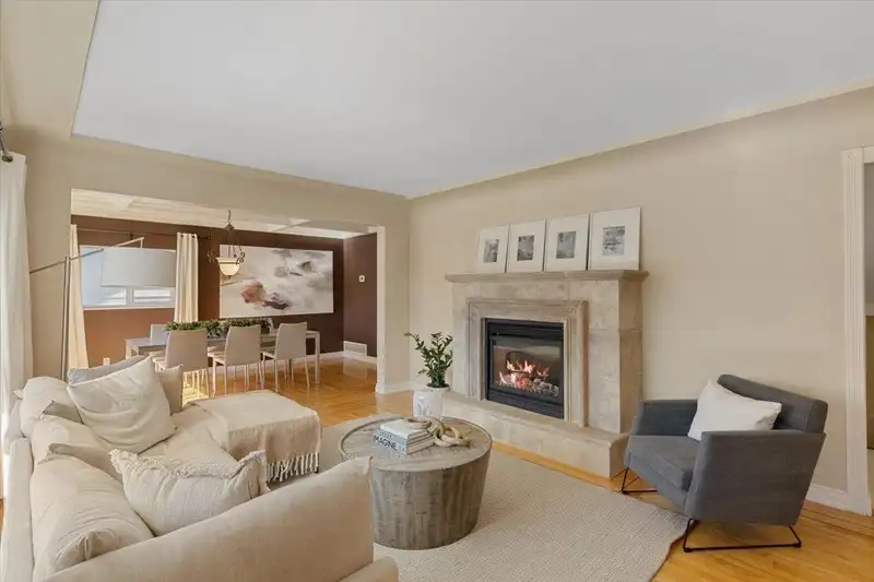 3913 DUNDAS STREET - photo 1 of 40