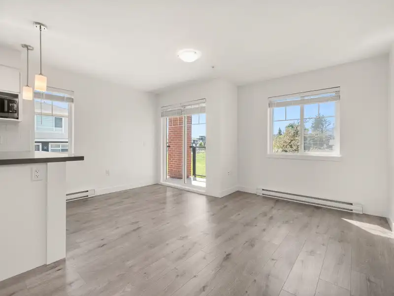 204 19730 56 AVENUE - photo 3 of 30