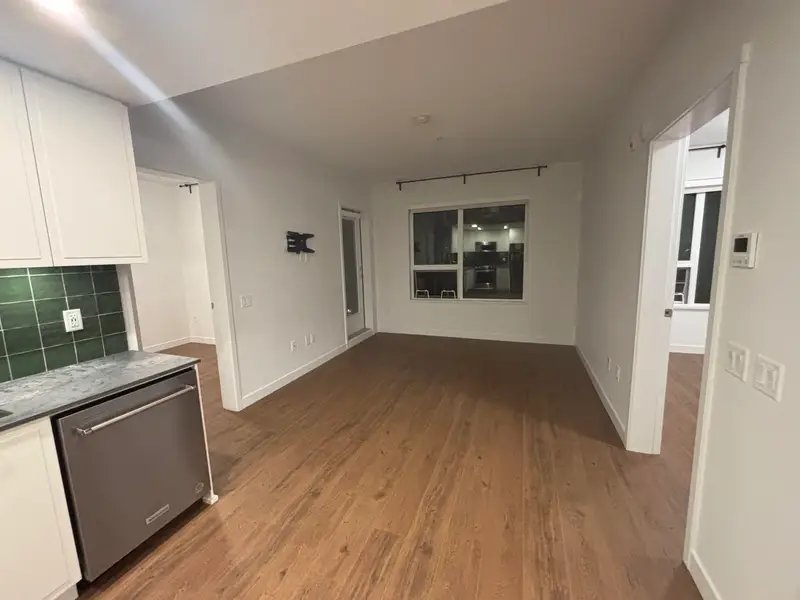 414 645 COMO LAKE AVENUE - photo 2 of 12