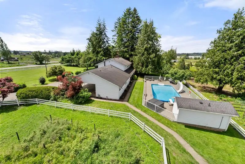 22061 64 AVENUE - photo 1 of 39