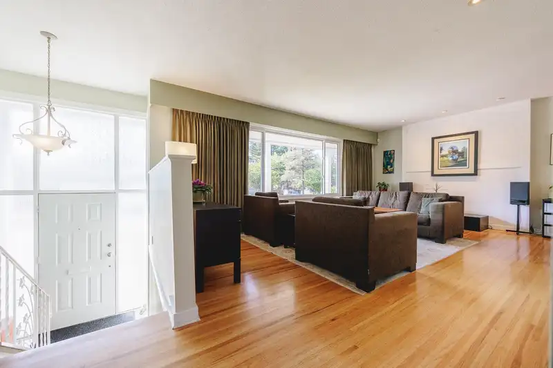 1444 EASTERN DRIVE - photo 3 of 40