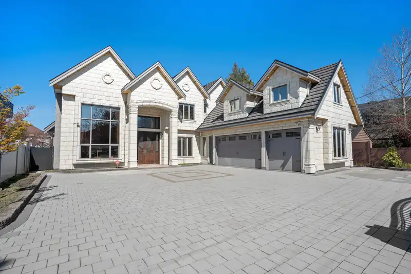 8651 WILLIAMS ROAD - photo 1 of 28