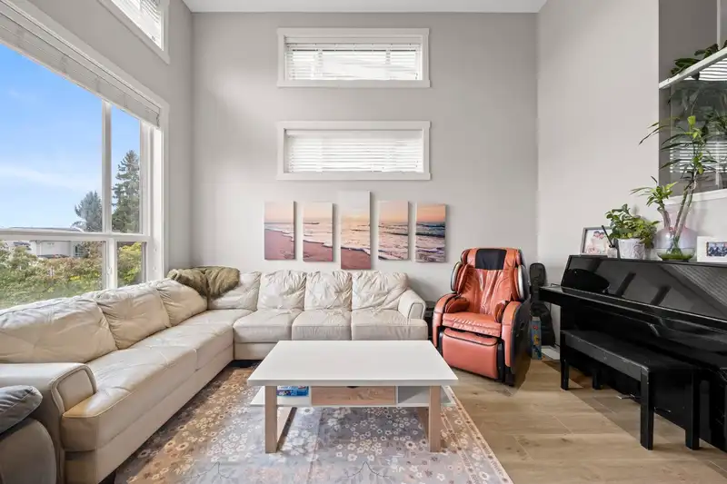 40 2888 156 STREET - photo 3 of 37