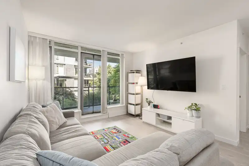 210 3168 RIVERWALK AVENUE - photo 3 of 40