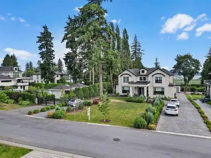 13170 57 AVENUE - photo 1 of 40