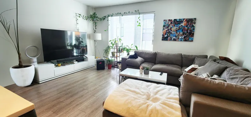 140 16433 19 AVENUE - photo 3 of 12