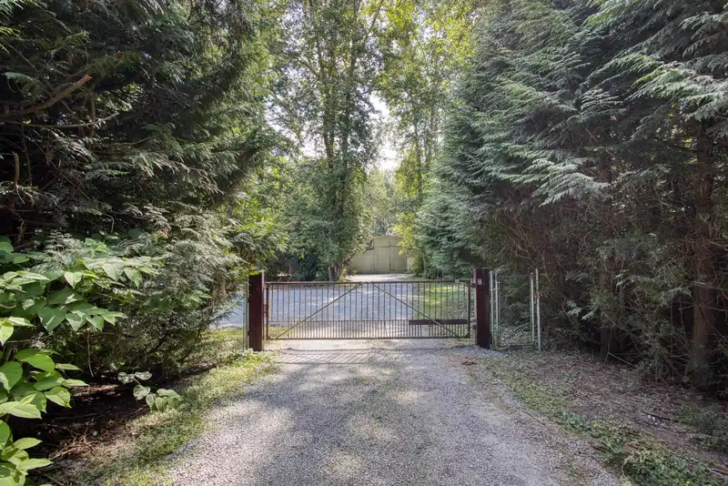 5860 256 STREET - photo 2 of 40