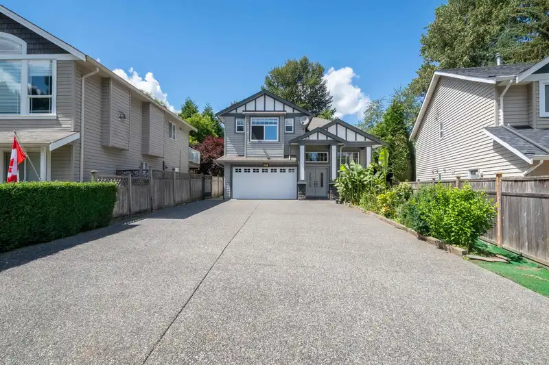 3295 273 STREET - photo 1 of 33