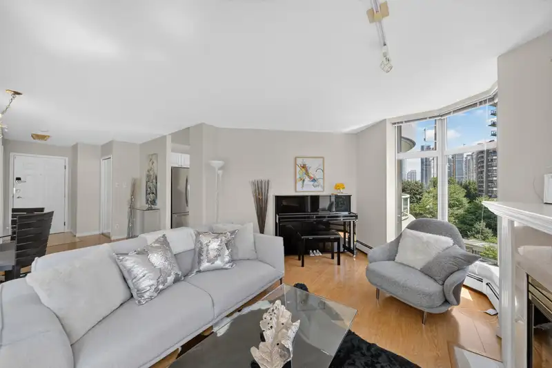 802 6188 PATTERSON AVENUE - photo 1 of 29