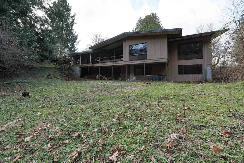 19607 80 AVENUE - photo 1 of 16