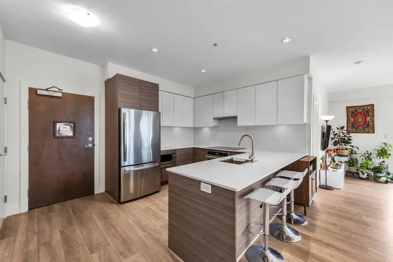 501 4468 DAWSON STREET - photo 4 of 31