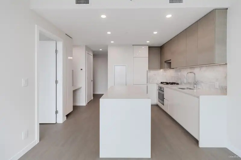 2701 2186 GILMORE AVENUE - photo 3 of 28