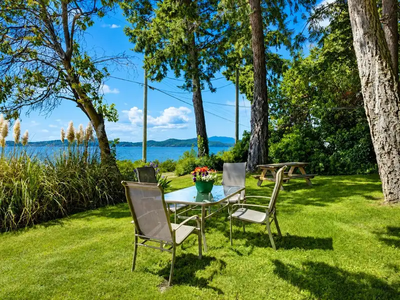 8622 ESPL MERRY ISLAND - photo 1 of 40