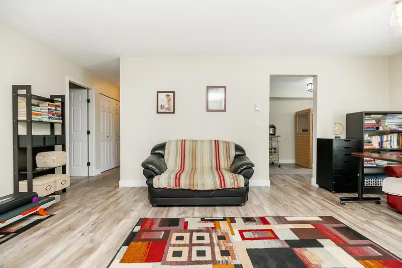 102 2285 WELCHER AVENUE - photo 3 of 35