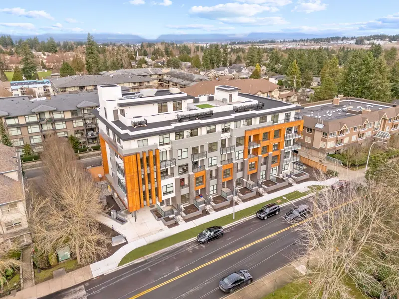 101 15353 17 AVENUE - photo 2 of 25