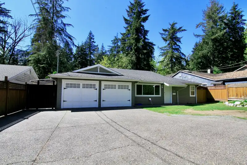 1131 MOUNTAIN HIGHWAY - photo 2 of 40