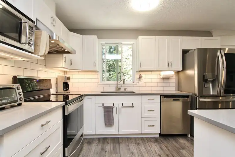 1131 MOUNTAIN HIGHWAY - photo 3 of 40