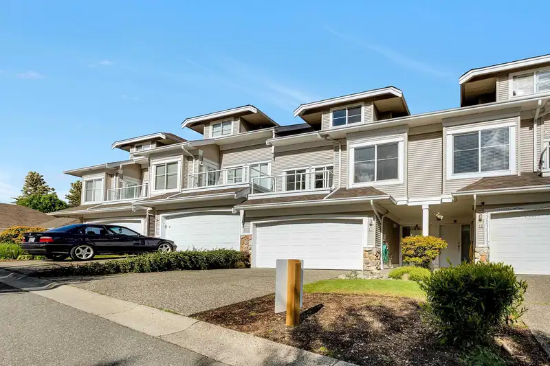 17 31501 UPPER MACLURE ROAD - photo 2 of 34