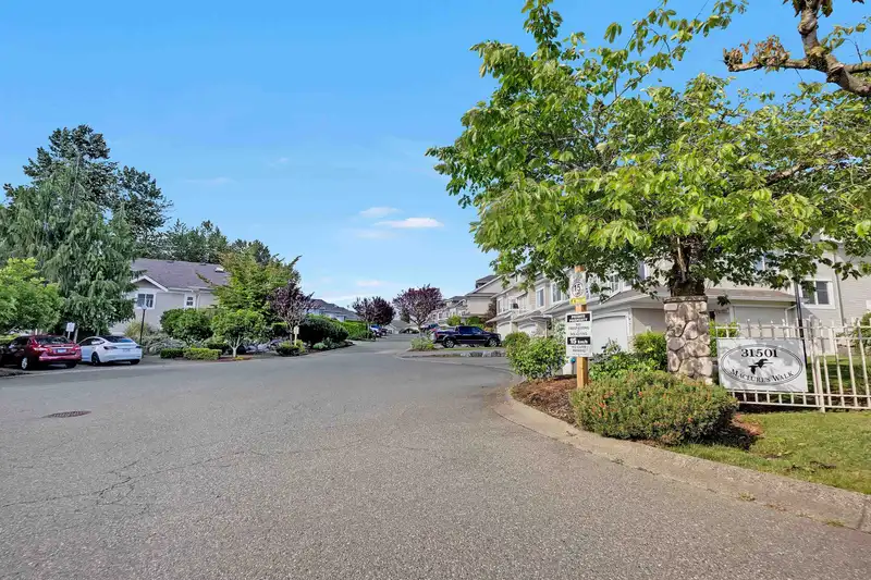17 31501 UPPER MACLURE ROAD - photo 4 of 34