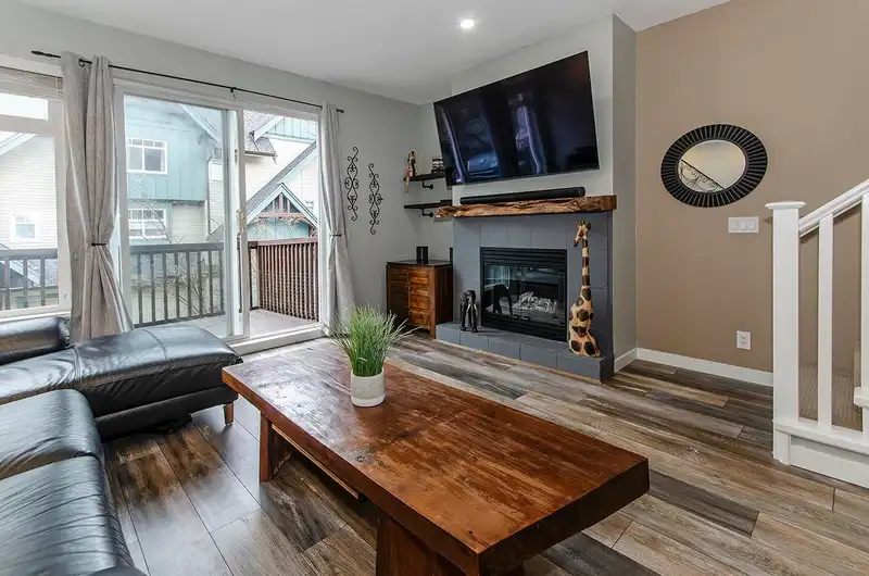 36 50 PANORAMA PLACE - photo 4 of 39