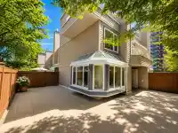 103 5025 SANDERS STREET - thumbnail 3
