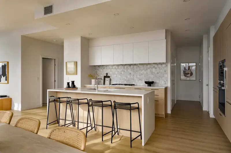 2602 2425 ALPHA AVENUE - photo 3 of 16