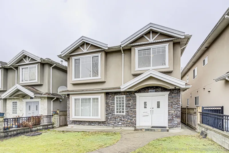 2529 FRANKLIN STREET - photo 1 of 20