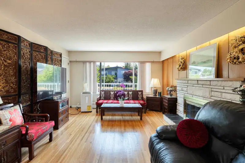 6139 ROSS STREET - photo 2 of 40