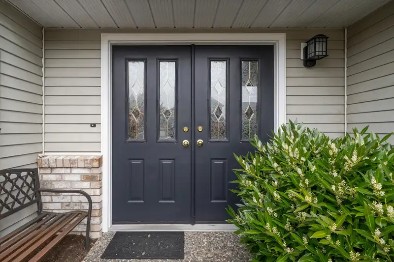 16109 80A AVENUE - photo 4 of 40