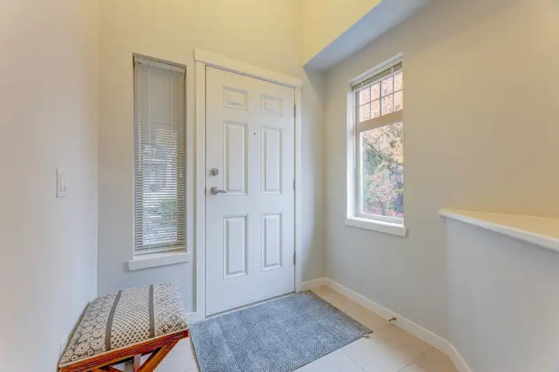 29 55 HAWTHORN DRIVE - photo 3 of 39