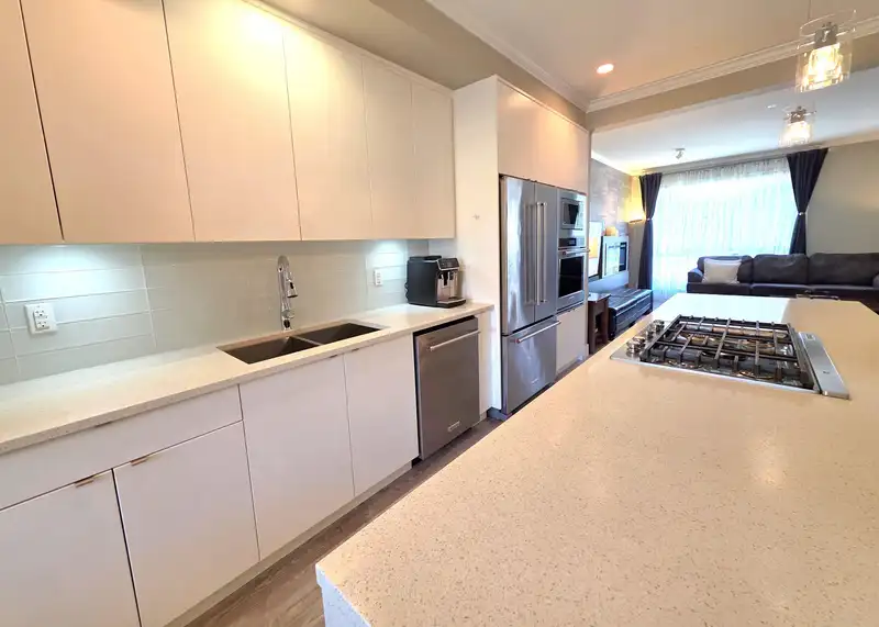 148 16488 64 AVENUE - photo 4 of 23