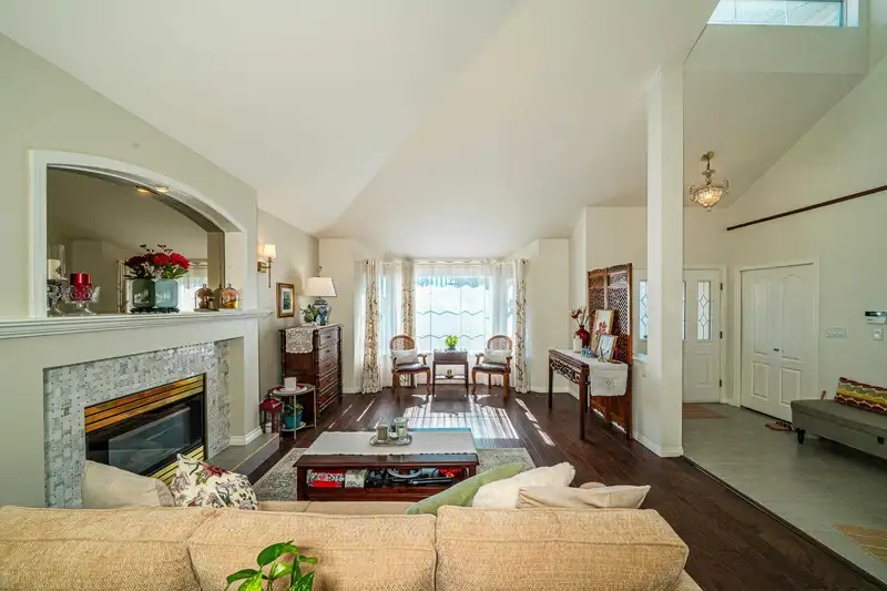 1577 LODGEPOLE PLACE - photo 4 of 39