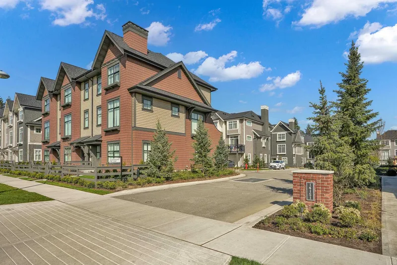 80 14151 58A AVENUE - photo 1 of 21