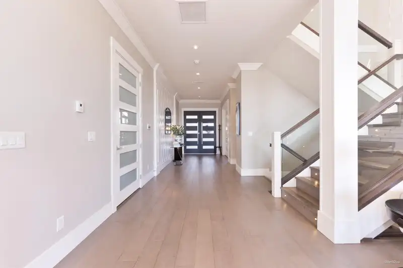 7679 155 STREET - photo 2 of 37