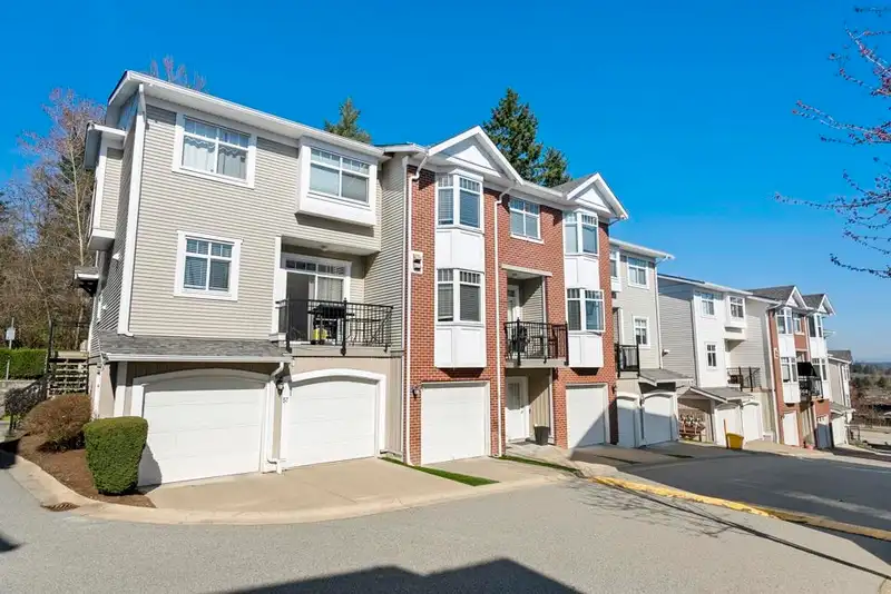 56 19551 66 AVENUE - photo 1 of 40